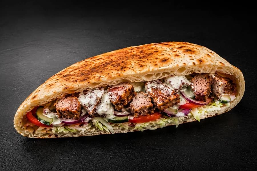 Шаурма со свининой в лепёшке